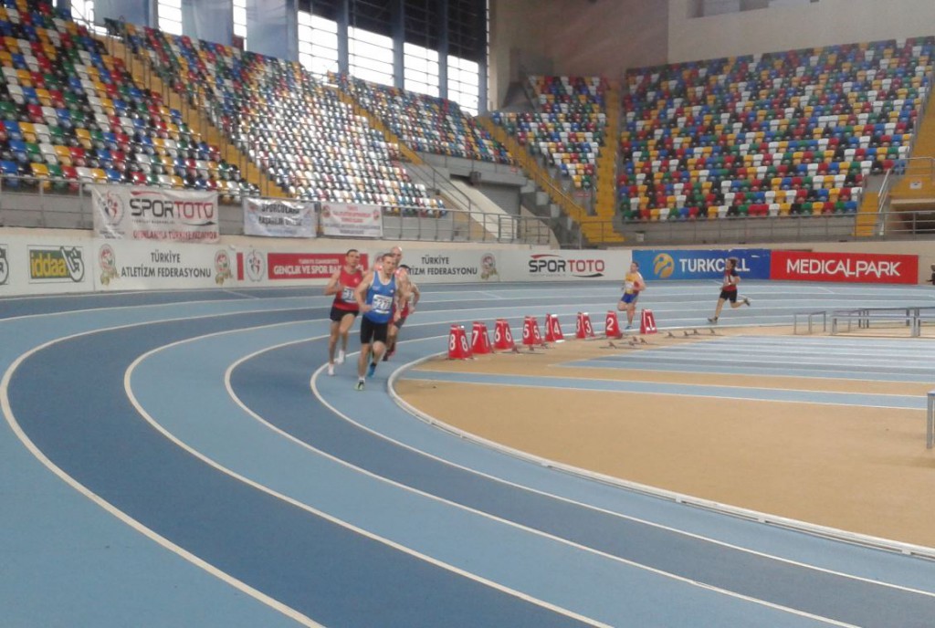 JožeŠkodnik_800m_Istanbul2015_Bavacs